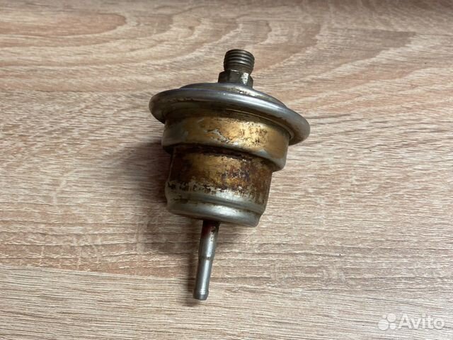 Регулятор давления Mercedes A0004760621