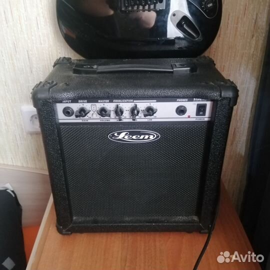 Электро гитара с комбиком