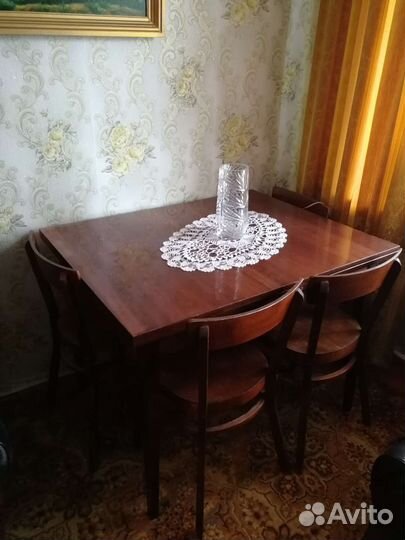 Стол полированный раскладной