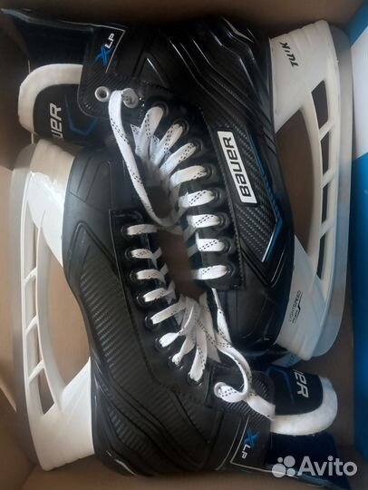 Хоккейные коньки bauer