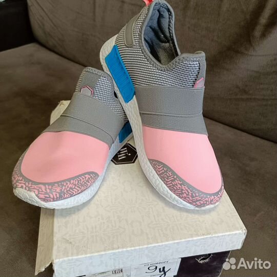 Кроссовки женские 36 размер