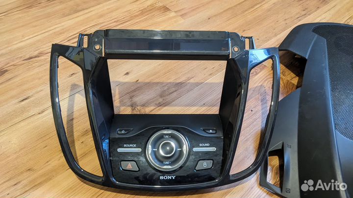 Панель управления магнитолы Kuga 2