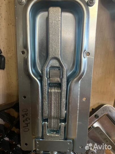 Замок борта