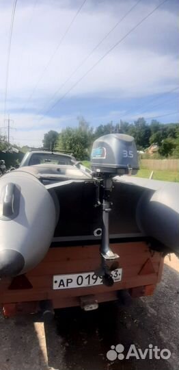 Лодка с мотором