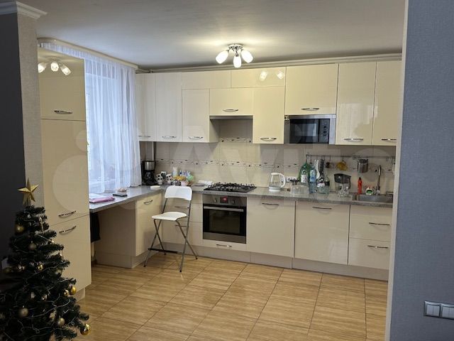 3-к. квартира, 87,9 м², 2/5 эт.