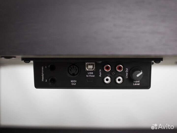 Цифровое фортепиано Artesia DP-10e новое