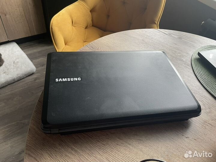 Ноутбук samsung r530