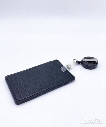 Бейдж классический черный с клипсой и ретрактером