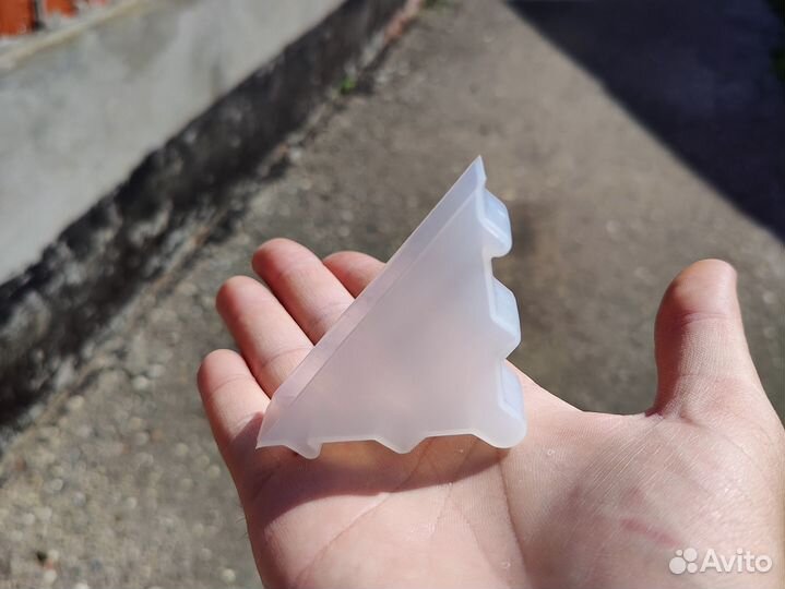 Уголки для защиты кромки лдсп, металла, стекла