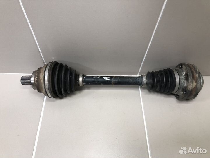 Привод полуось передняя левая VW Passat B7 2011-15