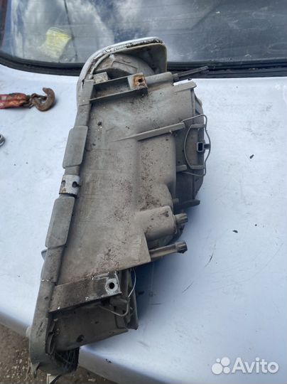 Фара без стекла mercedes w126