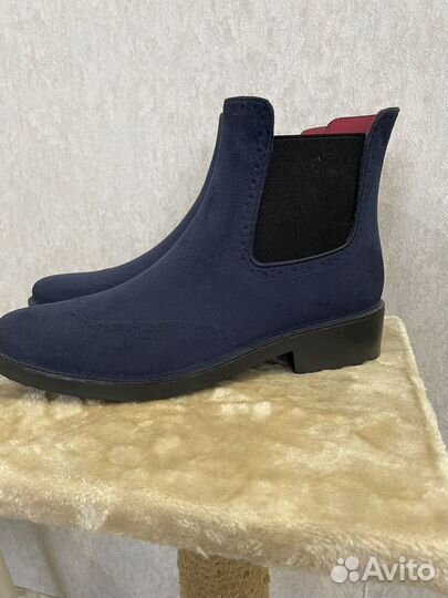 Резиновые сапоги