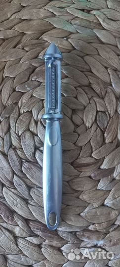 Нож для чистки овощей