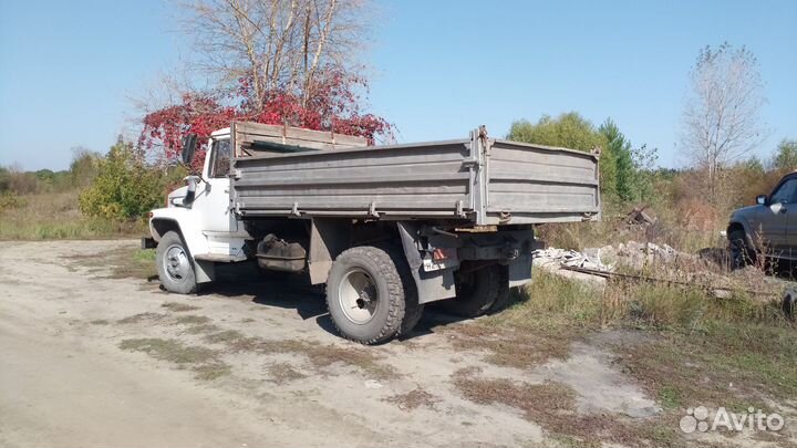 ГАЗ 3307, 1977
