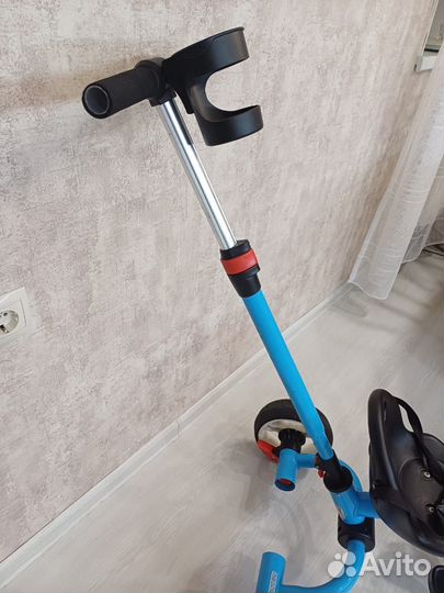 Трехколесный велосипед с родительской ручкой