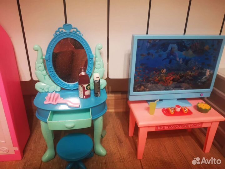 Кукольная мебель комплектом