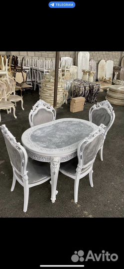 Столы и стулья