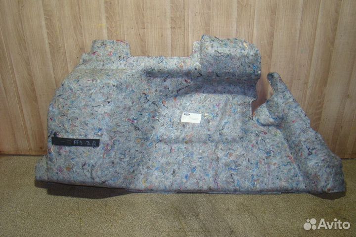 Обшивка багажника Ford Focus 3