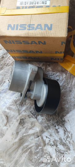 Натяжитель с роликом