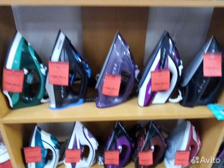 Утюг magnit RMI-1739 новый