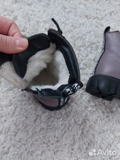 Ботинки зимние размер 23