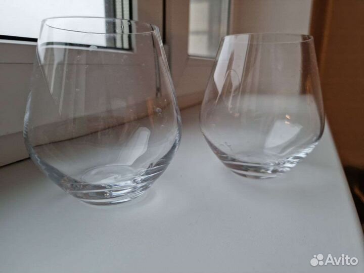 Стакан токое стекло