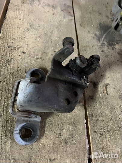 Петли сдвижной двери town ace cr41