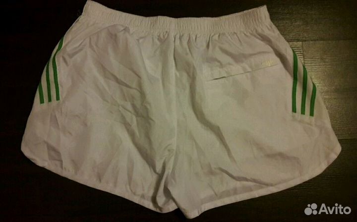 Белые шорты