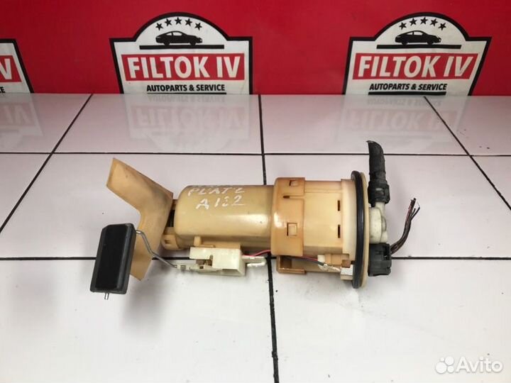 Насос топливный Toyota Platz SCP11 1szfe 2000