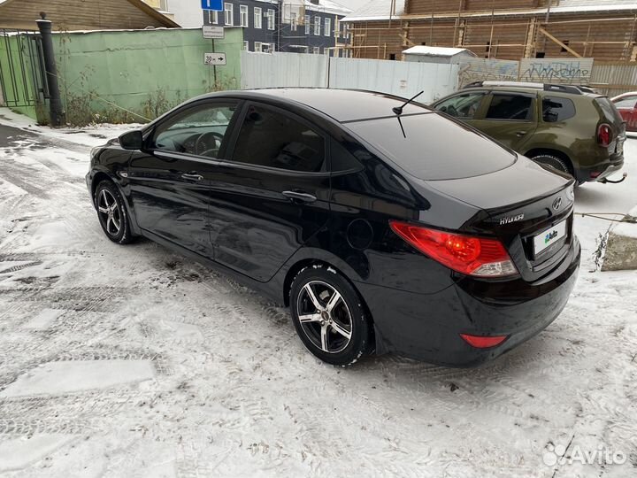 Hyundai Solaris 1.4 AT, 2011, 59 100 км