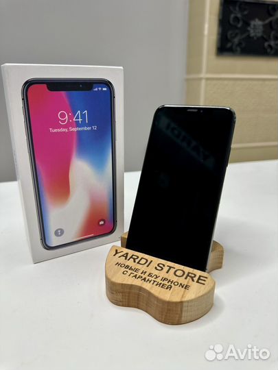 iPhone X, 64 ГБ