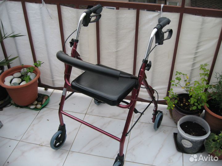 Ходунки для взрослых на колесах