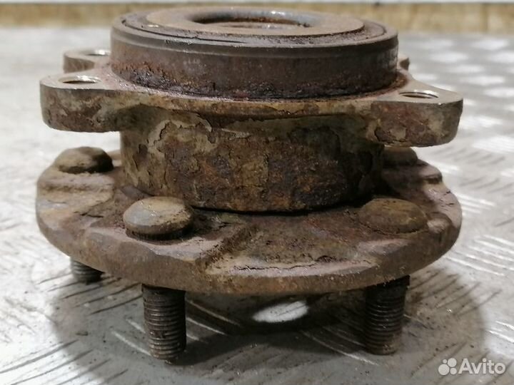 Ступица передняя Toyota Corolla e180