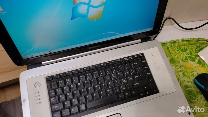 Ноутбук Тошиба мультимедийный