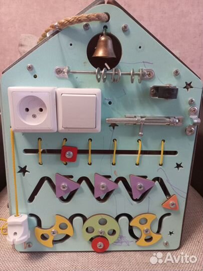 Бизиборд домик бу