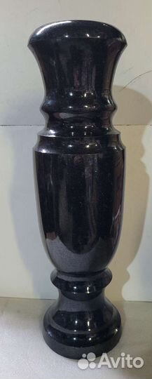 Вазы гранитные для цветов