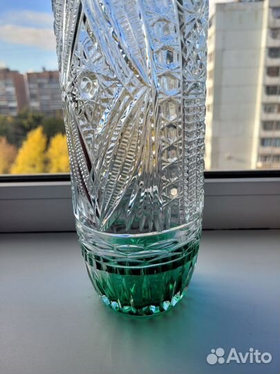 Хрустальная ваза