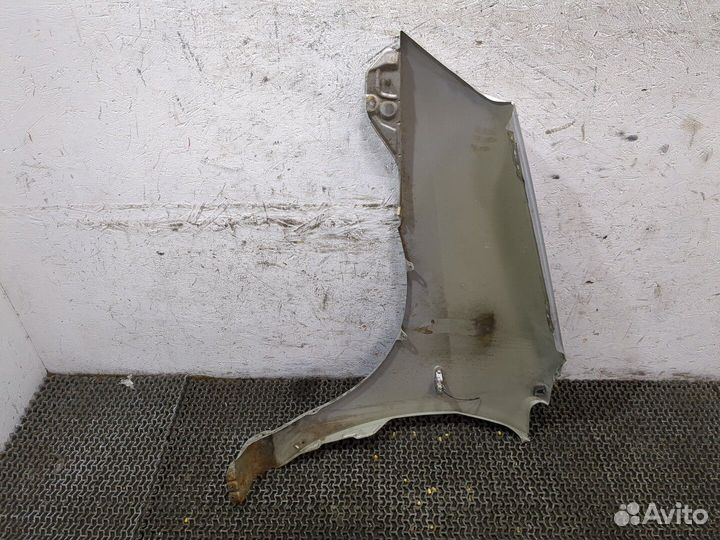 Крыло Suzuki Liana, 2005