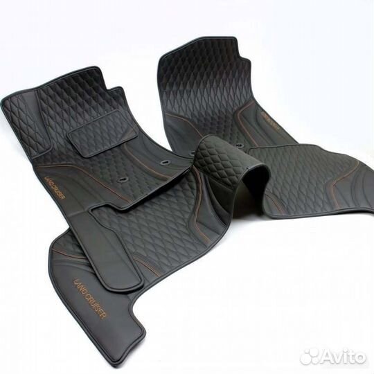 Коврики из полиуретановой кожи Land Cruiser