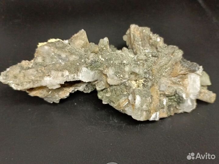 Натролит, Эгирин.28