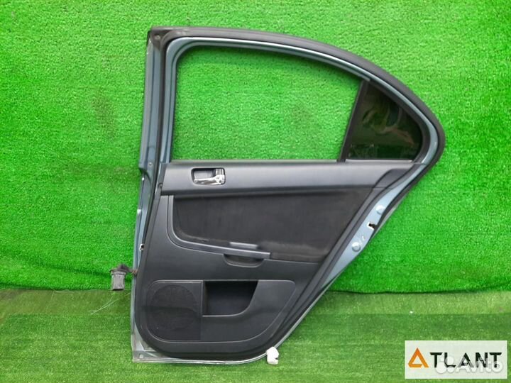 Дверь боковая задний правый mitsubishi galant fort