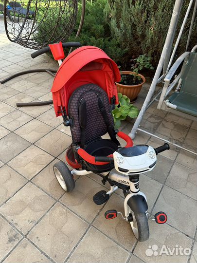 Детский велосипед с ручкой