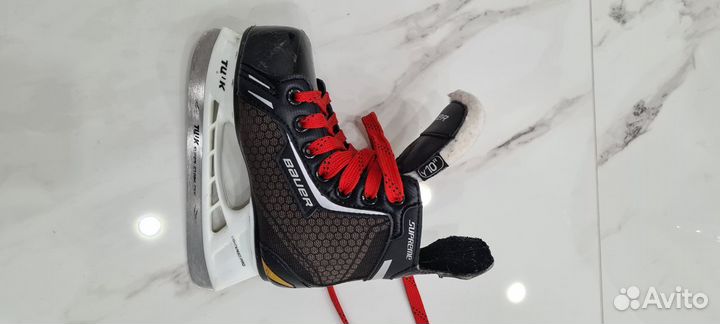 Хоккейные коньки bauer