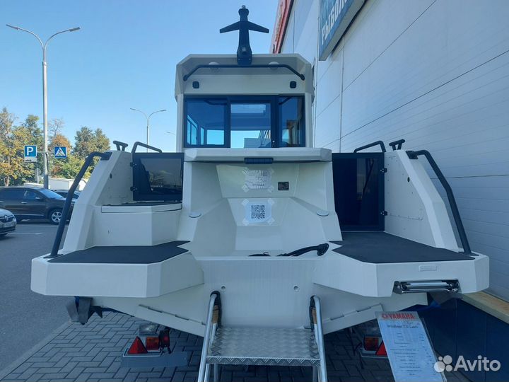 Катер Windboat 7.0 Cabin