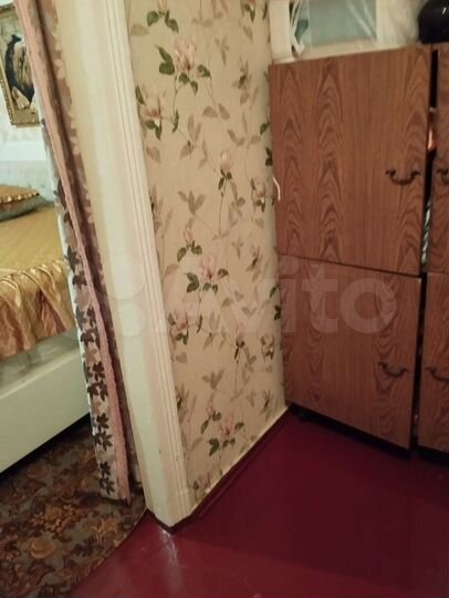 Комната 23 м² в 4-к., 1/1 эт.