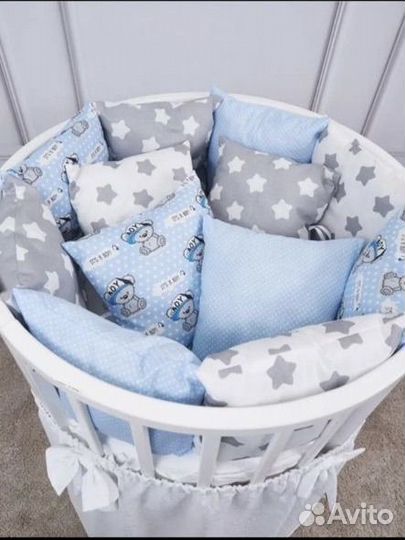 Бортики подушки в детскую кроватку новые