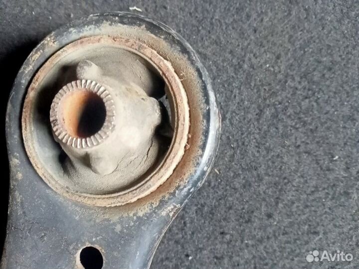 Рычаг подвески передний левый Toyota Camry V-40