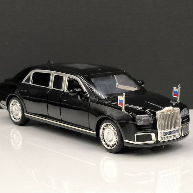 Машинка металлическая Aurus Senat