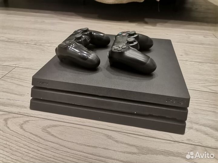 Продам ps 4 pro с дисками в подарок