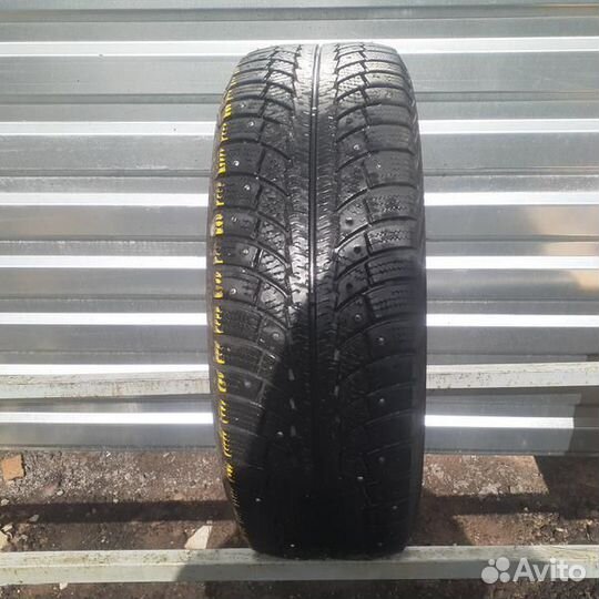 Gislaved Nord Frost 5 215/65 R16